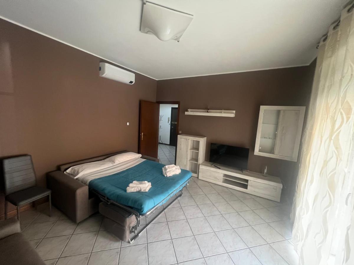 Orio Relax 24H Airport 1 - 3 Minute From Arrival By Bus Bérgamo Exterior foto