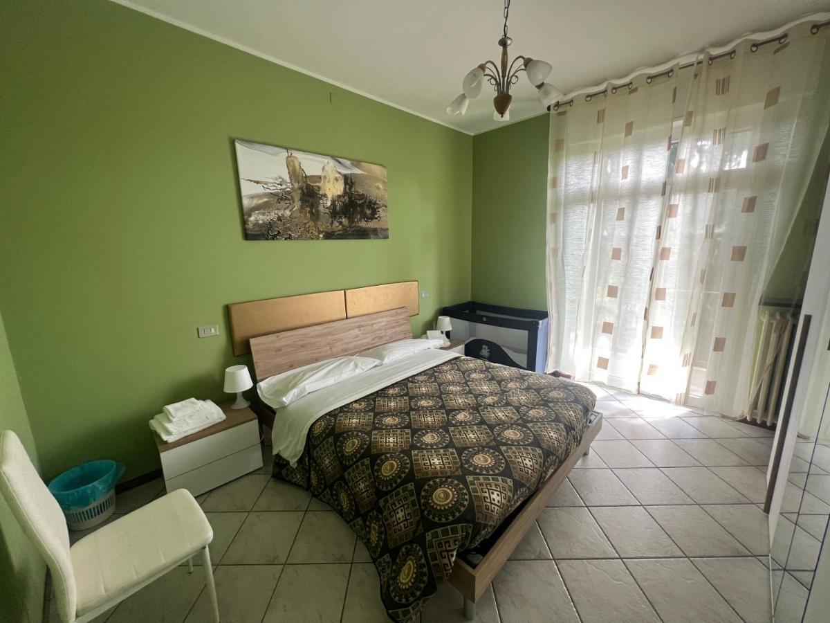 Orio Relax 24H Airport 1 - 3 Minute From Arrival By Bus Bérgamo Exterior foto